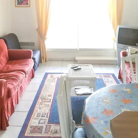 D'une A A 30 M De La Avec Vue Sur La Terrasse Amenagee Et Wifi *