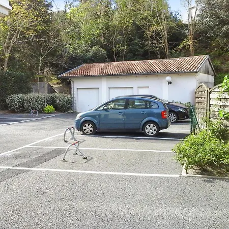 D'une A A 30 M De La Avec Vue Sur La Terrasse Amenagee Et Wifi