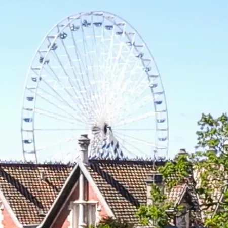 דירה D'une A A 30 M De La Avec Vue Sur La Terrasse Amenagee Et Wifi *